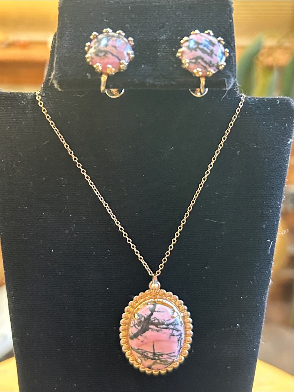 Vintage Pink and Black Rhodonite Cabochon Necklace and Screwback Earrings Set